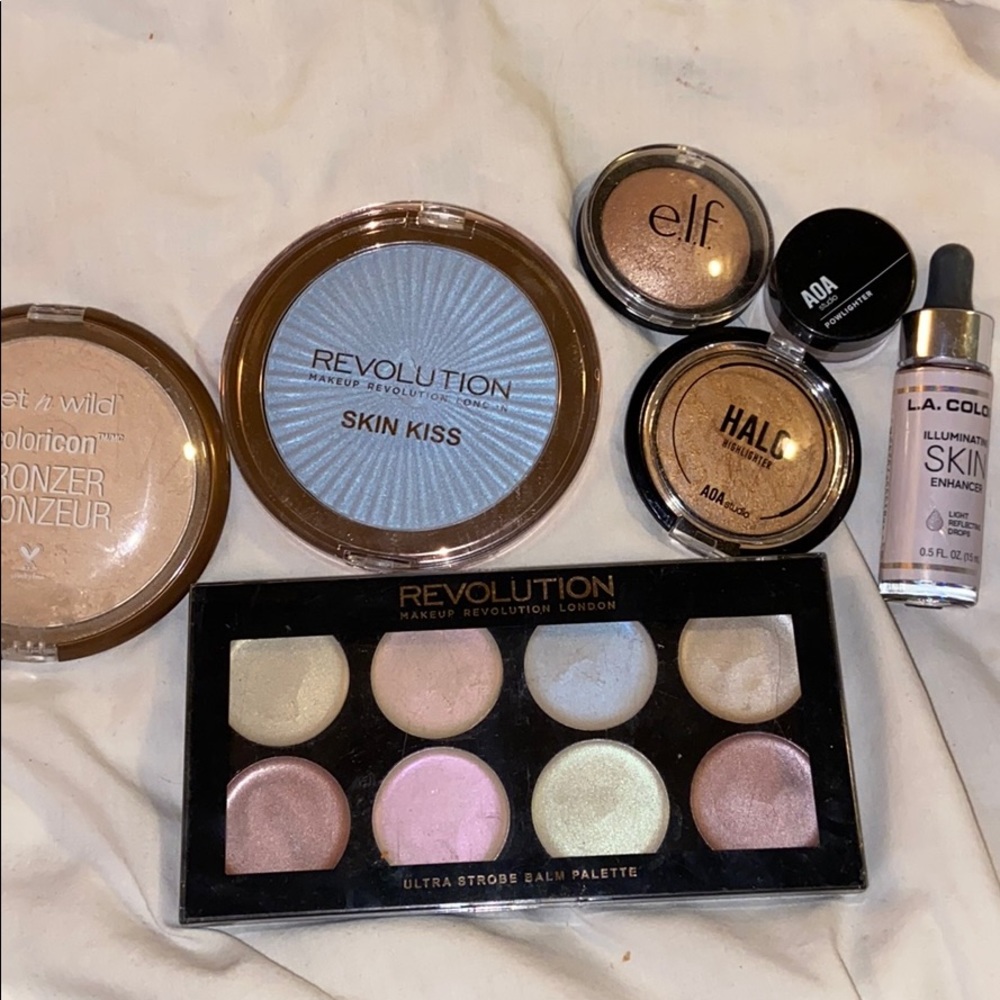 Higher/ bronzer makeup lot